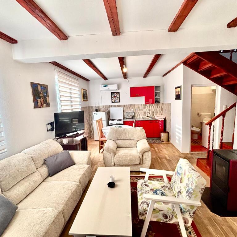Sarajevo Holiday Home - Kuća sa 2 Spavaće Sobe - 45