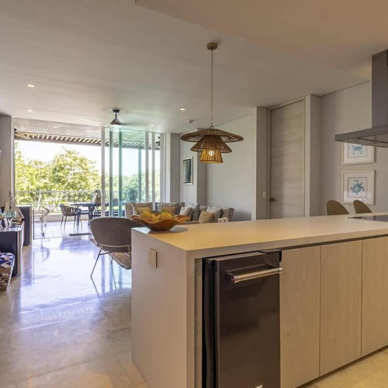 3 Bedroom apt with jacuzzi in Baru - Three-Bedroom Apartment with View - 8