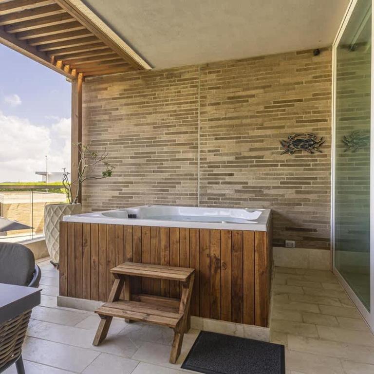 3 Bedroom apt with jacuzzi in Baru - Three-Bedroom Apartment with View - 26