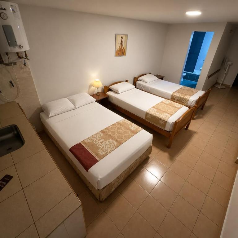 Borus Hostel - Habitación Familiar Estándar - 4