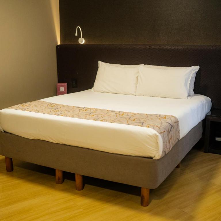 Amérian Córdoba - Standard Double Room - 1