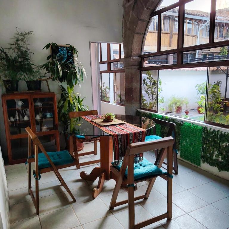 KANTIQ House - Standard Family Room - 33