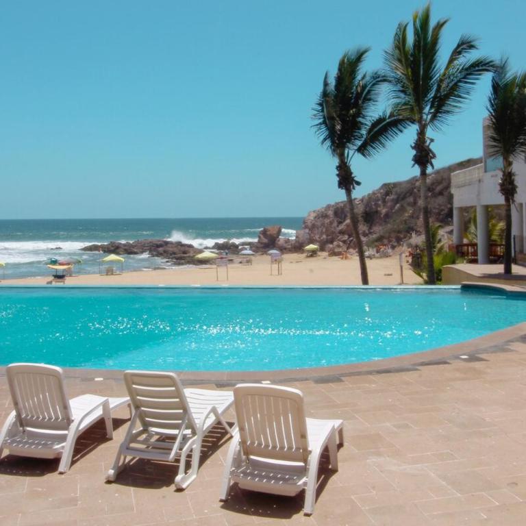 House, Beach and Pool! - Three-Bedroom House - 2