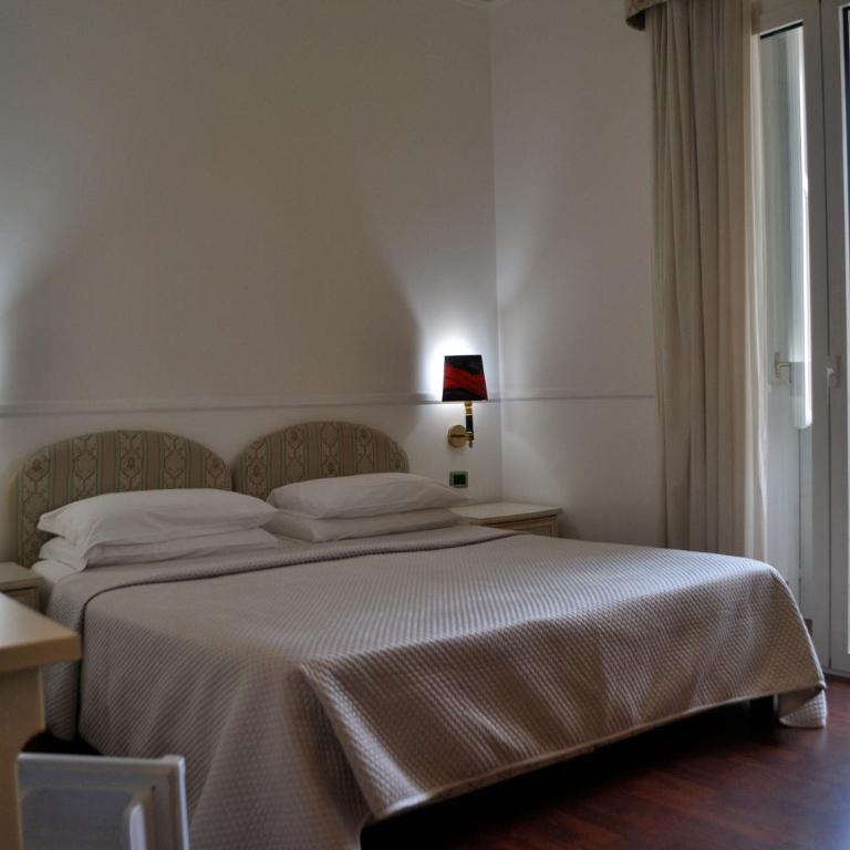 B&B Palazzo Sant'Alfano - Deluxe King Room - 10