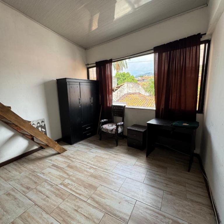 Central Apartaestudio Barrio San Antonio Cali - One-Bedroom Apartment - 10