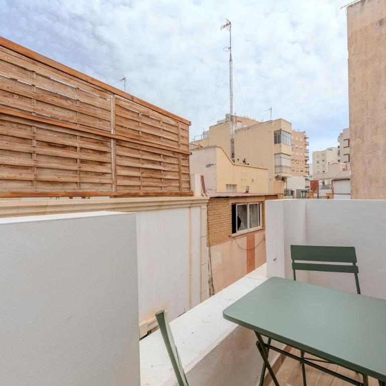 Trendy Homes Plaza Vieja - Estudio con balcón - 8