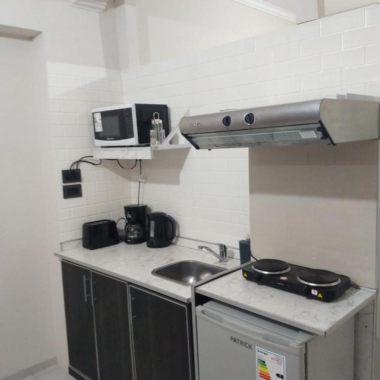 Departamento con excelente ubicación - Estudio con 1 cama grande - 7