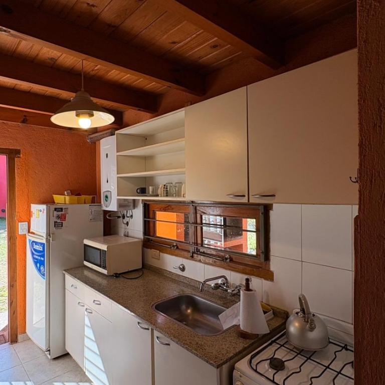 Complejo Inti Wara - frente al Río Los Reartes - Casa con 1 dormitorio - 6