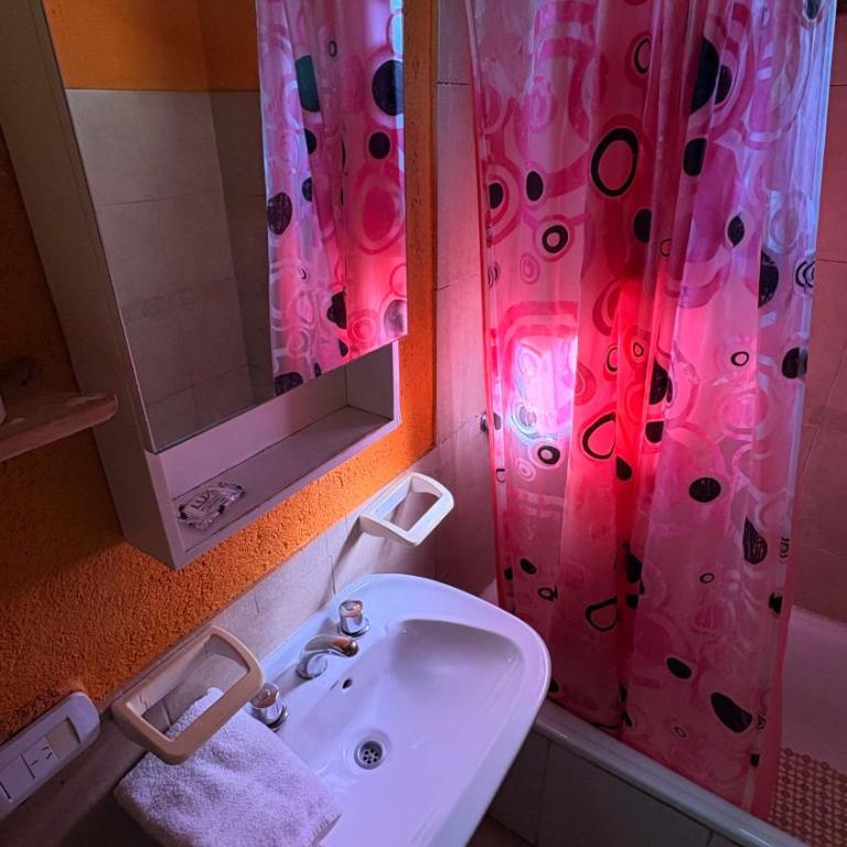 Complejo Inti Wara - frente al Río Los Reartes - Casa con 1 dormitorio - 19
