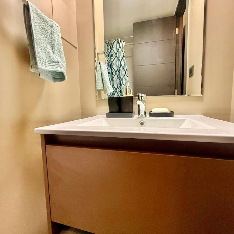 Beautiful and modern opposite the Irarrazaval Metro station - Apartment - 7