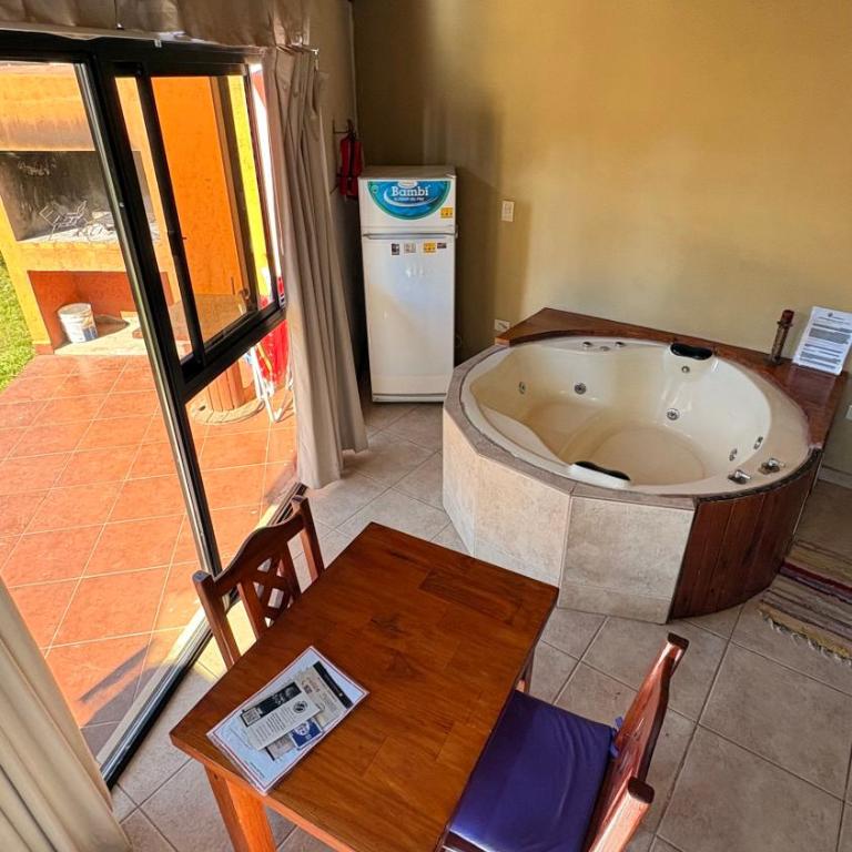 Complejo Inti Wara - frente al Río Los Reartes - Suite con bañera de hidromasaje - 15