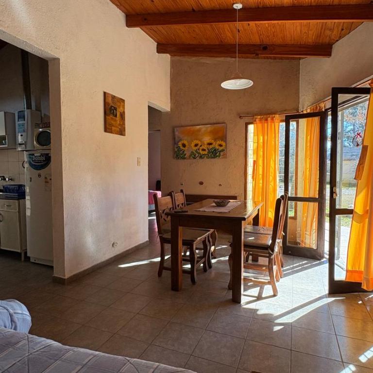 Complejo Inti Wara - frente al Río Los Reartes - Casa con 1 dormitorio - 7