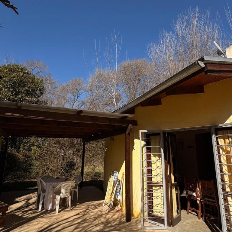 Complejo Inti Wara - frente al Río Los Reartes - Casa con 1 dormitorio - 10