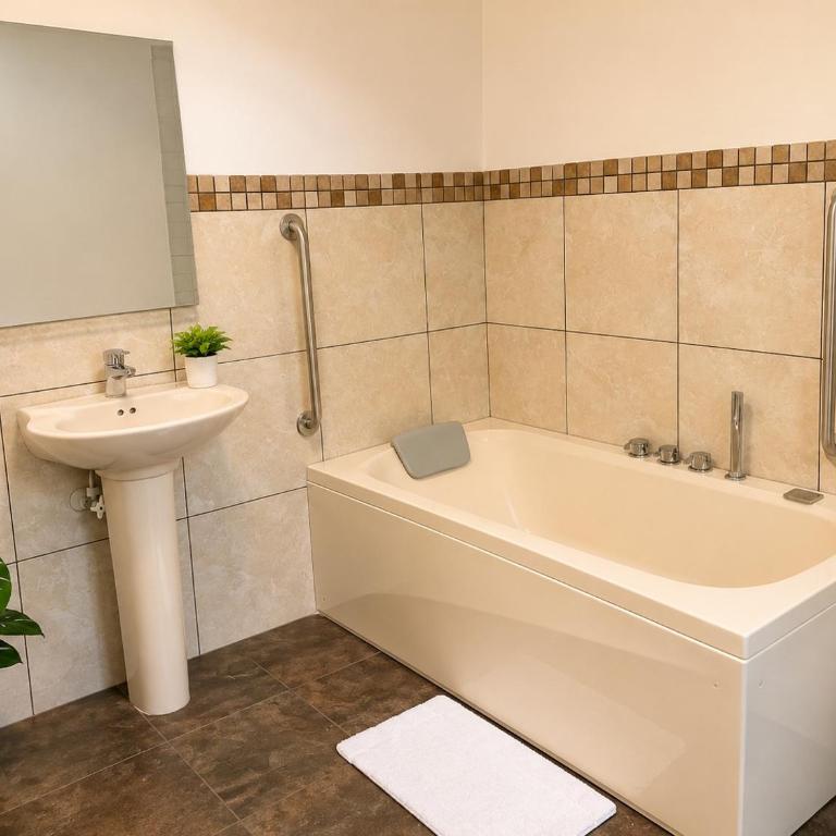 Hotel Provenza Garden - Deluxe Double Room with Bath - 7