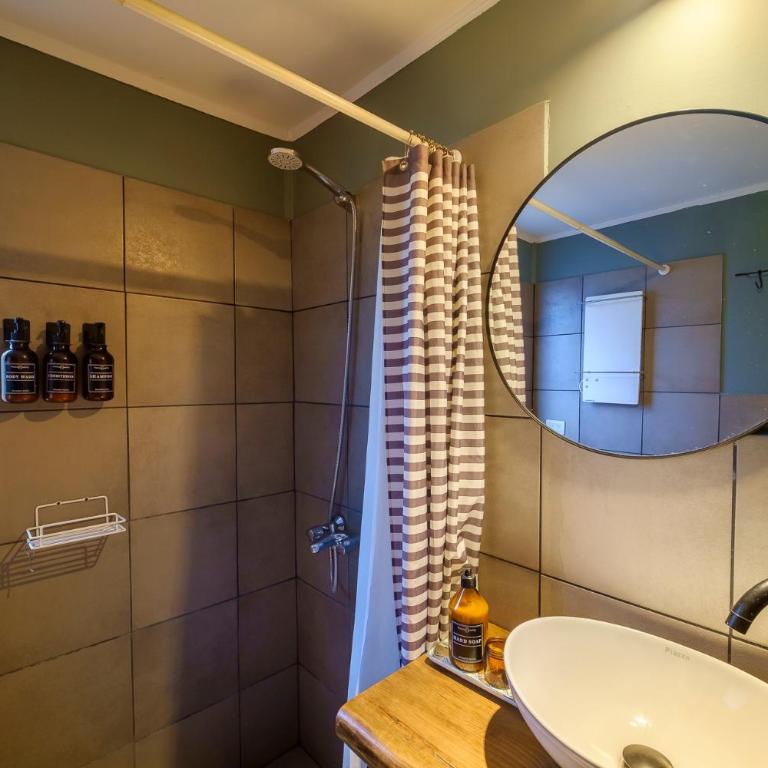 Casita Bandurrias - Bariloche - Two-Bedroom Chalet - 28