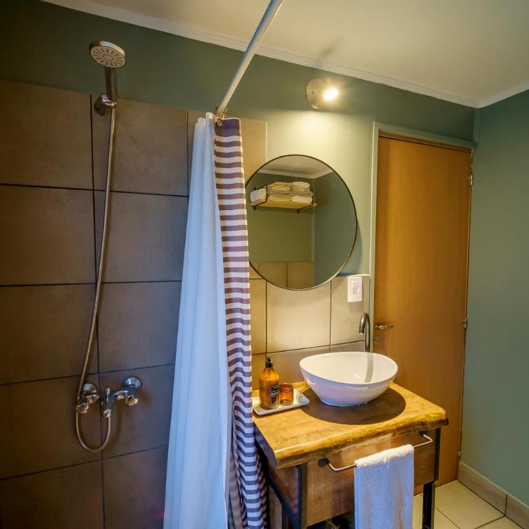 Casita Bandurrias - Bariloche - Two-Bedroom Chalet - 29