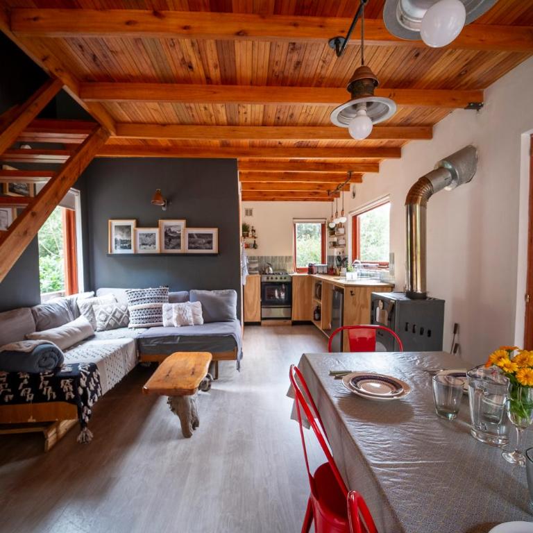 Casita Bandurrias - Bariloche - Two-Bedroom Chalet - 21
