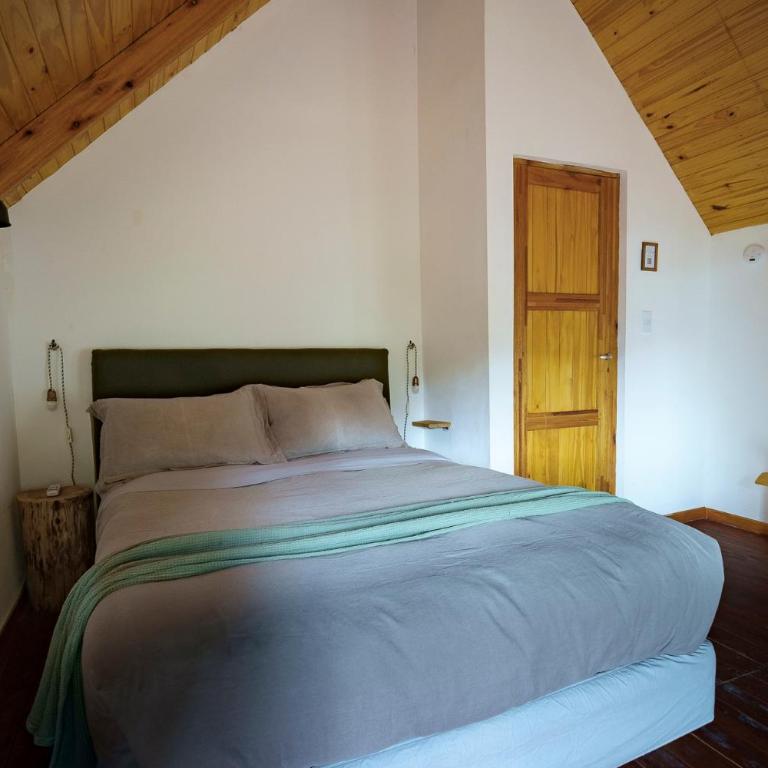 Casita Bandurrias - Bariloche - Two-Bedroom Chalet - 48