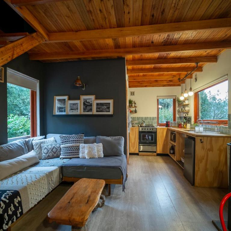 Casita Bandurrias - Bariloche - Two-Bedroom Chalet - 22