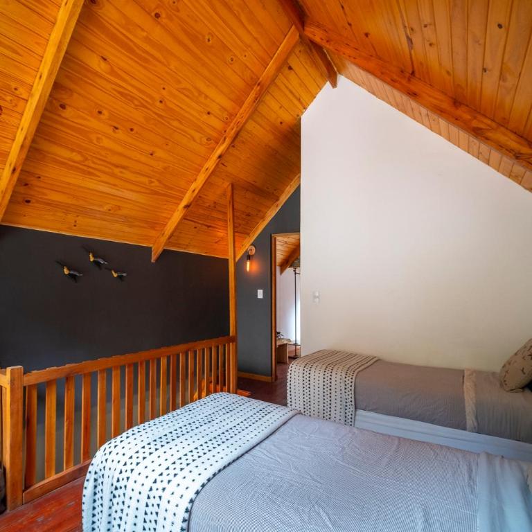 Casita Bandurrias - Bariloche - Two-Bedroom Chalet - 40