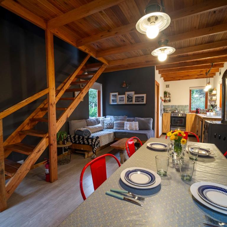 Casita Bandurrias - Bariloche - Two-Bedroom Chalet - 11