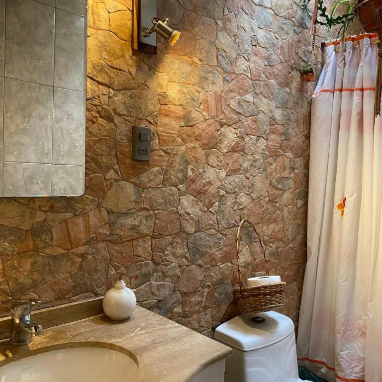 HOSPEDAJE LA REINA u - Habitación Individual con baño - 9