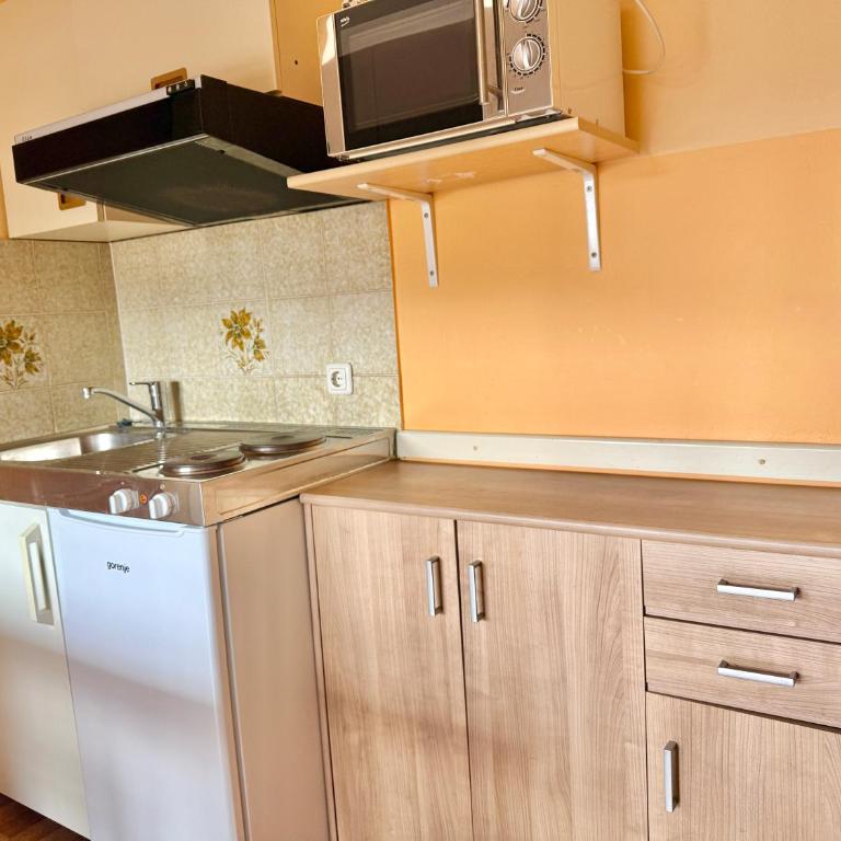 Apartment Karawankenblick with Lake View - Free Parking - Apartment mit 1 Schlafzimmer, Balkon und Meerblick - 3