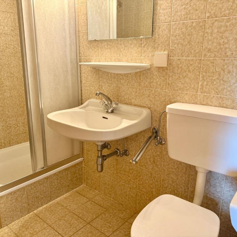 Apartment Karawankenblick with Lake View - Free Parking - Apartment mit 1 Schlafzimmer, Balkon und Meerblick - 5