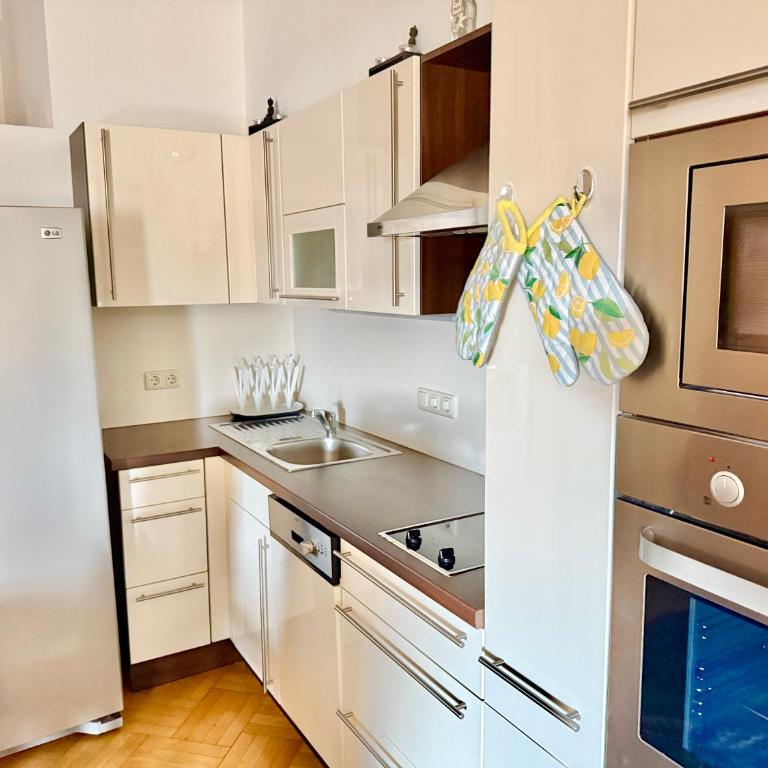 Apartment Karawankenblick with Lake View - Free Parking - Apartment mit 4 Schlafzimmern und einem Balkon - 3