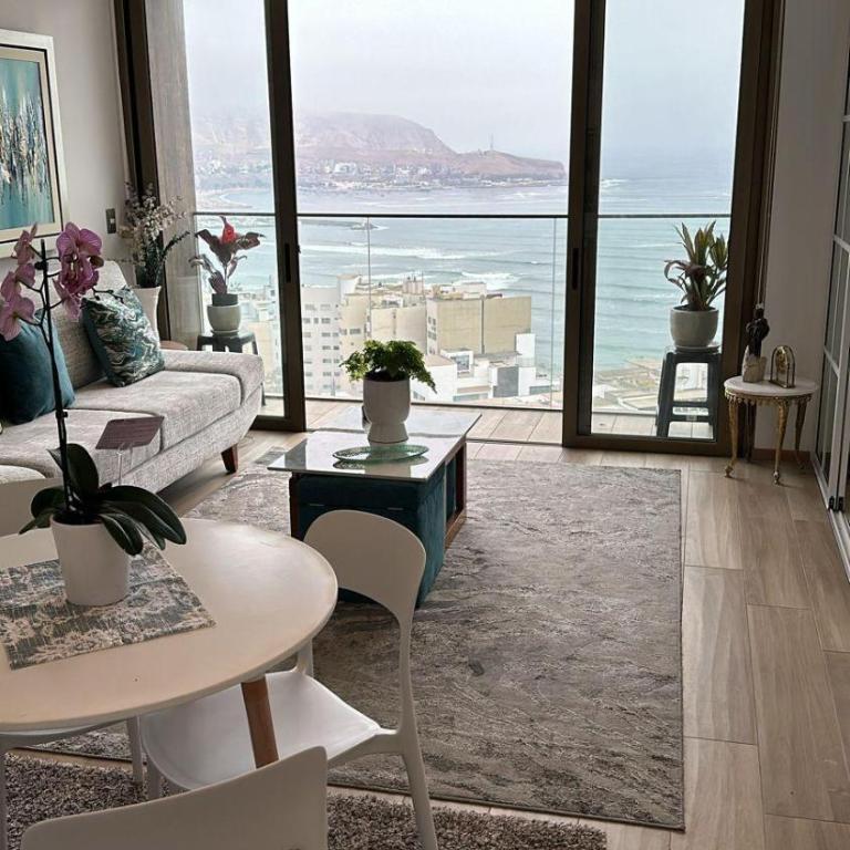 Luxury Ocean View Apartment - Pool & Gym - One-Bedroom Apartment - 1