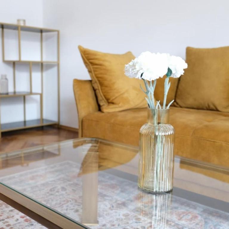 NOOR - Calm City Stay with Garden - Free Parking & Near Messe - Apartment mit 1 Schlafzimmer - 24