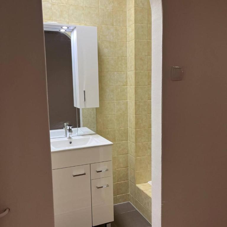 NOOR - Compact City Stay - Free Parking & Near Messe - Apartamento de 2 dormitorios - 13