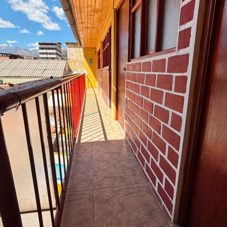 VillaHouse - Huaraz - Superior Twin Room with City View - 1