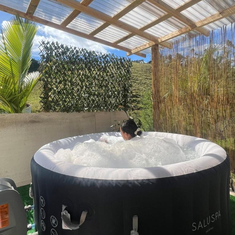 Cabaña La Suiza con Jacuzzi a 5 min del aeropuerto JMC - Casa de 2 dormitorios - 1