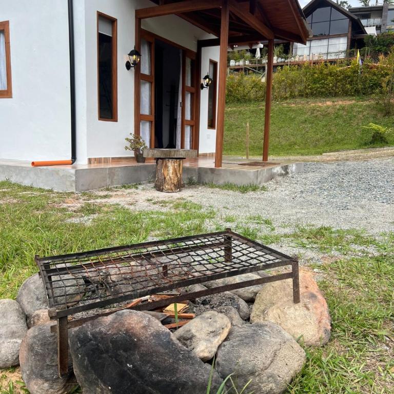 Cabaña La Suiza con Jacuzzi a 5 min del aeropuerto JMC - Casa de 2 dormitorios - 10