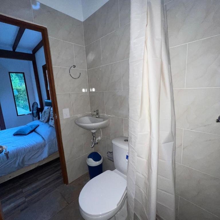 Cabaña La Suiza con Jacuzzi a 5 min del aeropuerto JMC - Casa de 2 dormitorios - 9