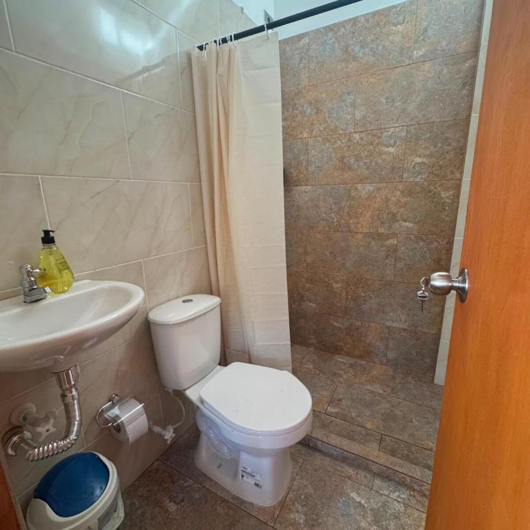 Cabaña La Suiza con Jacuzzi a 5 min del aeropuerto JMC - Casa de 2 dormitorios - 8