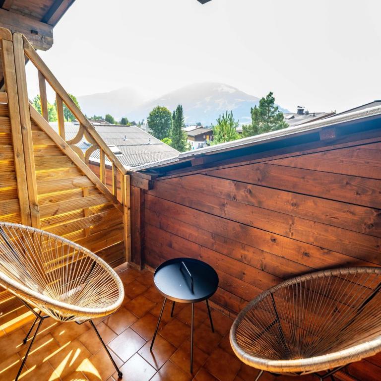 Spacious Group Accommodation in Saalfelden - Four-Bedroom Vacation Home - 5