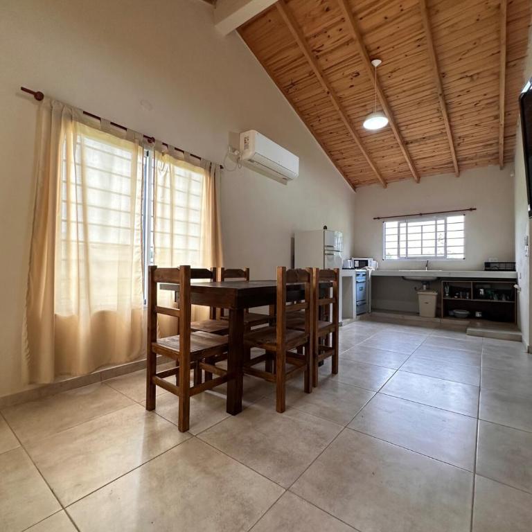 Cabaña de campo con pileta en Buenos Aires - Casa con 1 dormitorio - 10