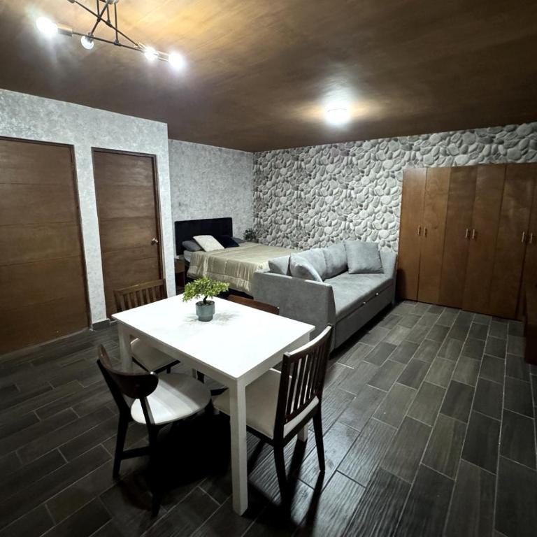 Lofts Modernos con Alberca en Obispado - Apartamento de 1 dormitorio - 50
