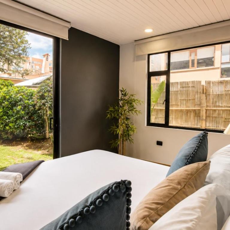Villa Bamboo Oasis - NUJU Rentals Bogota - Apartamento Deluxe de 2 dormitorios con vistas al jardín - 16
