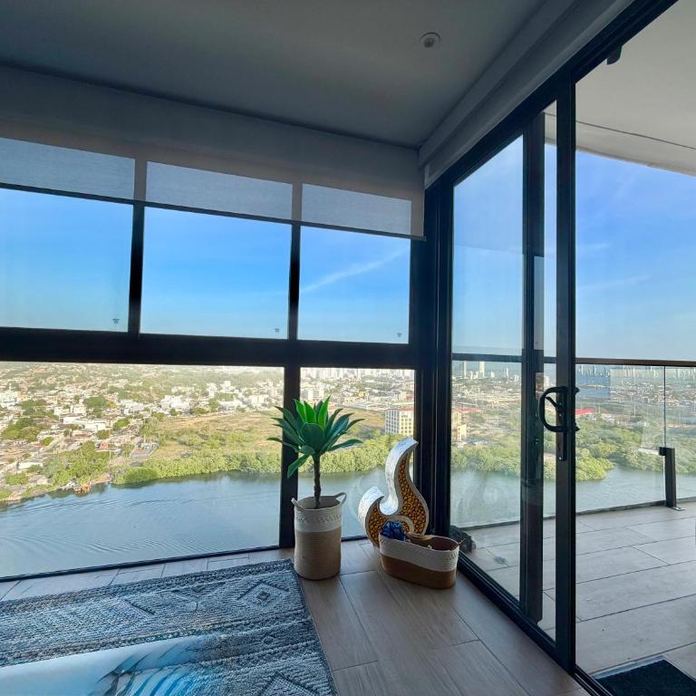 NEW! Ocean & City 360views 25FL FREE Airport pick up BY IMZ - Two-Bedroom Apartment - 27