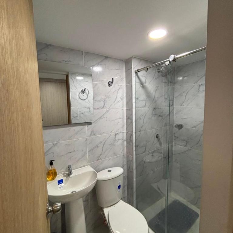 CONSTRUESCALA PM - Torre 811 - Three-Bedroom Standard Apartment - 3