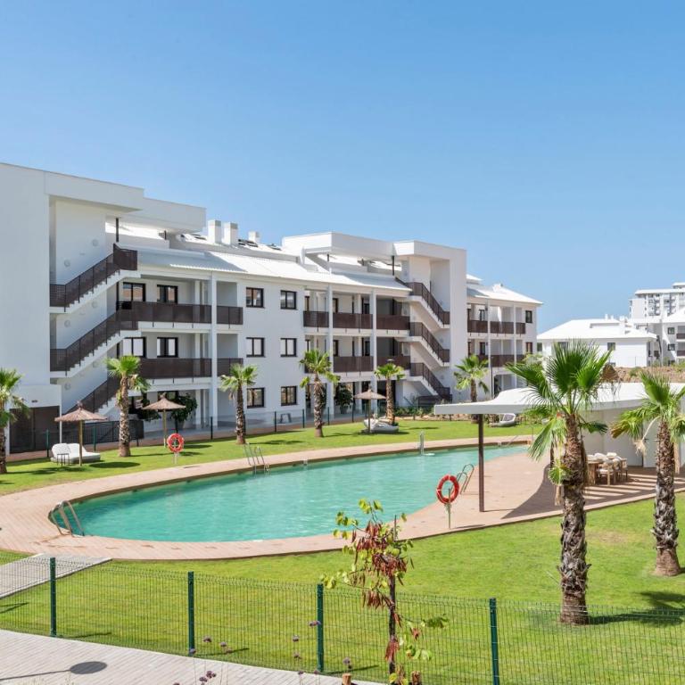 Elegante apartamento 2BR con terraza en Higuerón - Apartamento - 2