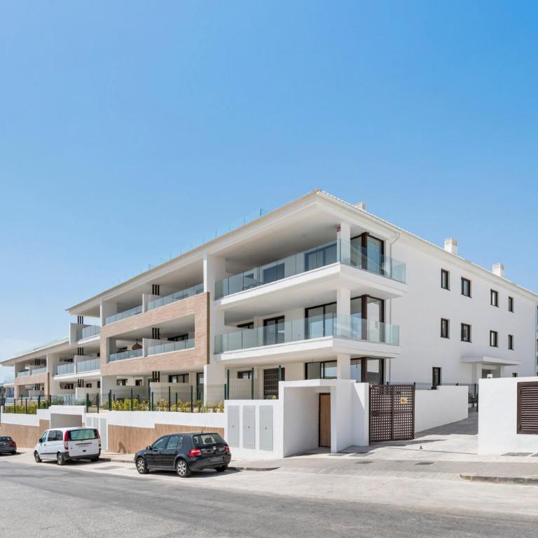 Elegante apartamento 2BR con terraza en Higuerón - Apartamento - 24