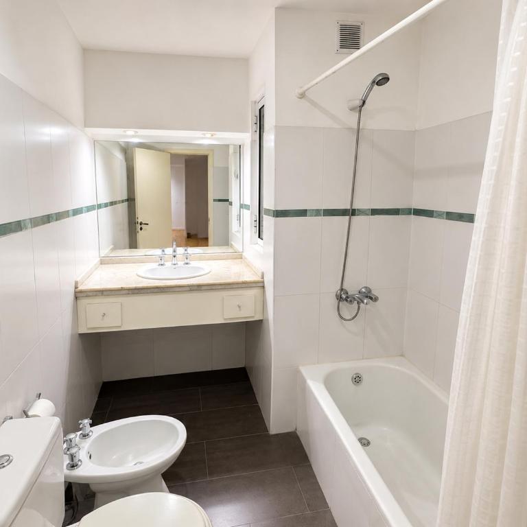 Amplio y luminoso departamento en zona Chauvin - Apartamento de 2 dormitorios - 13