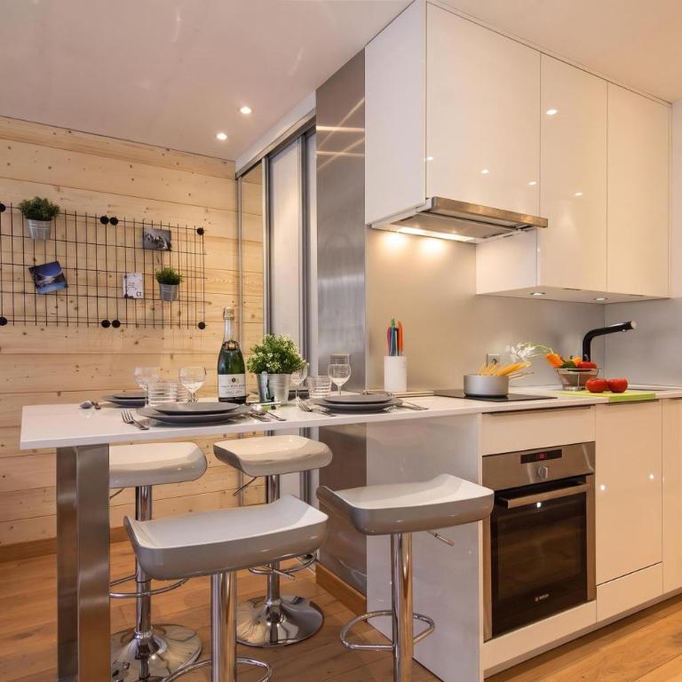 Apt Le Concordia 4 Chic 2BR in Chamonix Centre | Ski - Happy Rentals - Apartment with Mountain View - 4