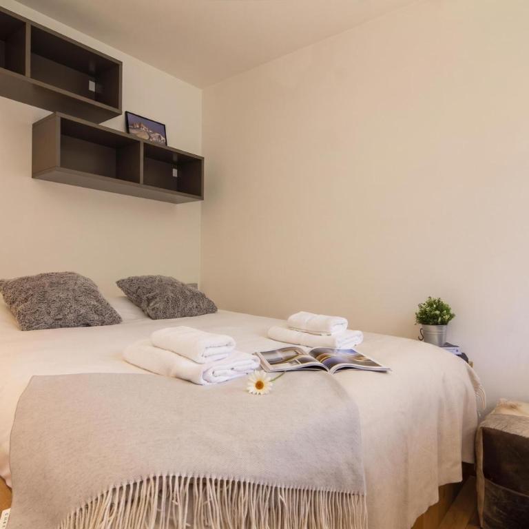 Apt Le Concordia 4 Chic 2BR in Chamonix Centre | Ski - Happy Rentals - Apartment with Mountain View - 5