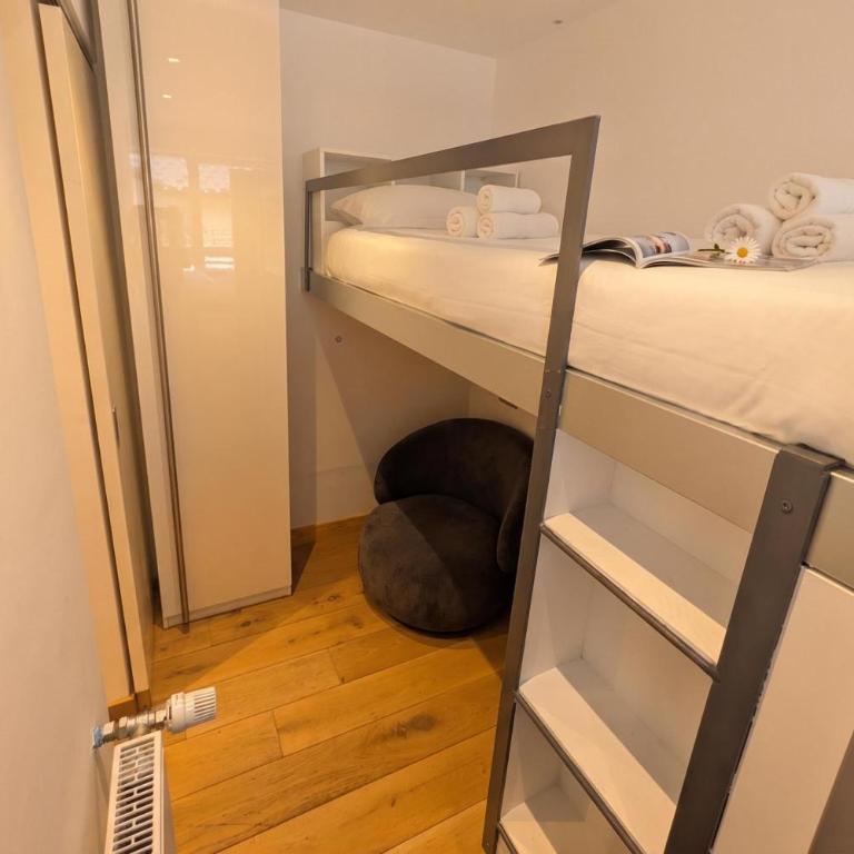 Apt Le Concordia 4 Chic 2BR in Chamonix Centre | Ski - Happy Rentals - Apartment with Mountain View - 16