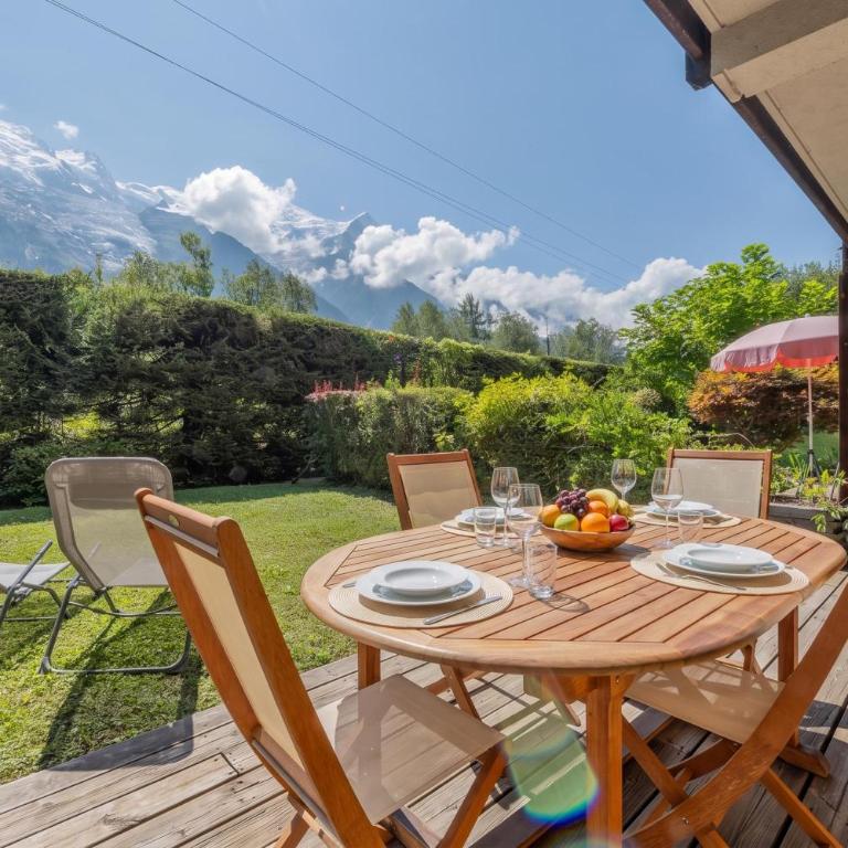 Apt Les Capucins Quiet Chamonix Base w/ Private Garden - Happy Rentals - Appartamento - Piano Terra - 14